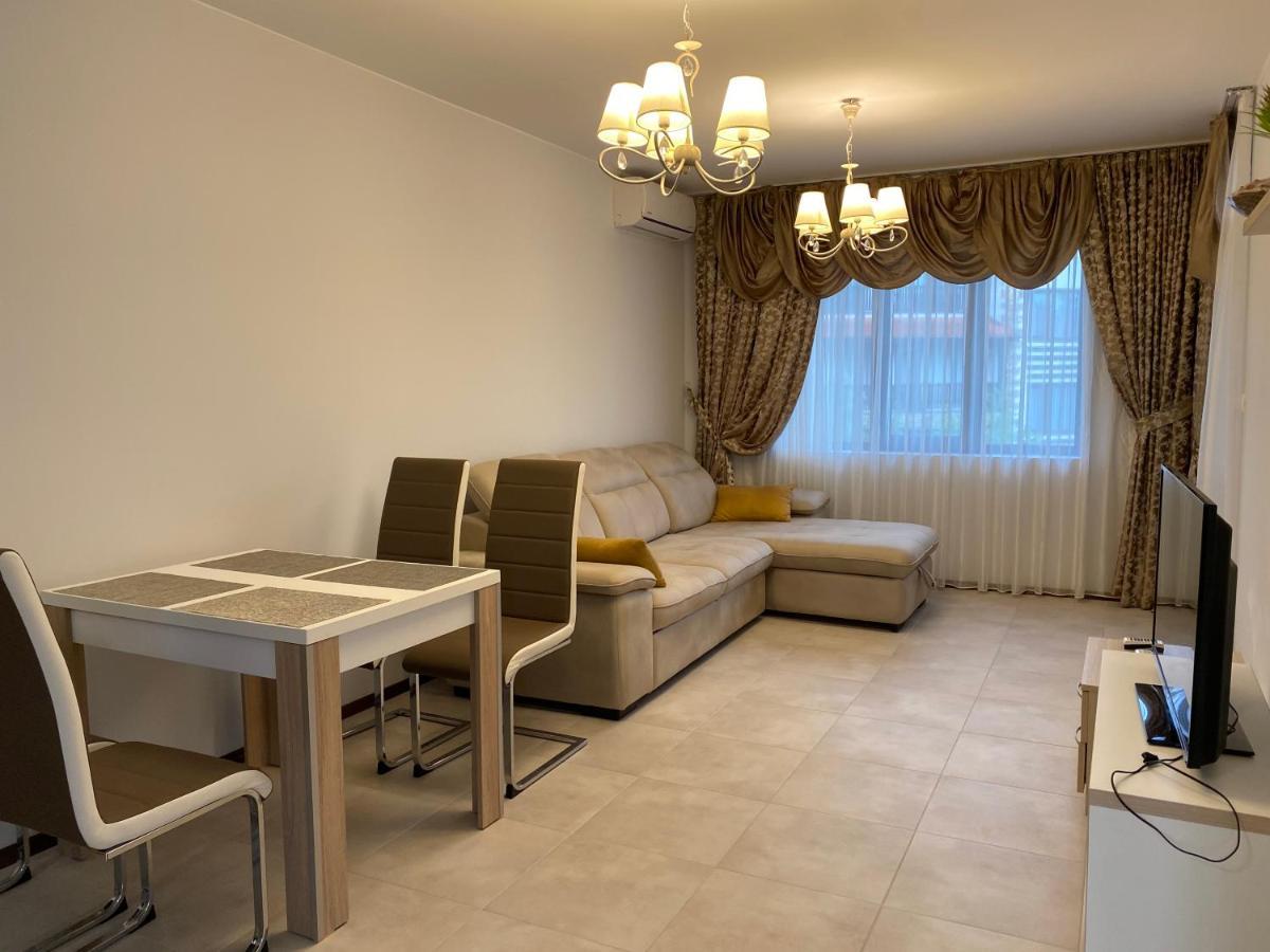 The Green Paradise Apartments Primorsko Exterior photo