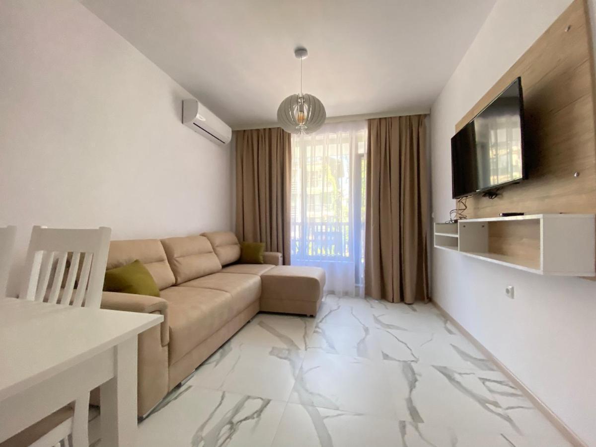 The Green Paradise Apartments Primorsko Exterior photo