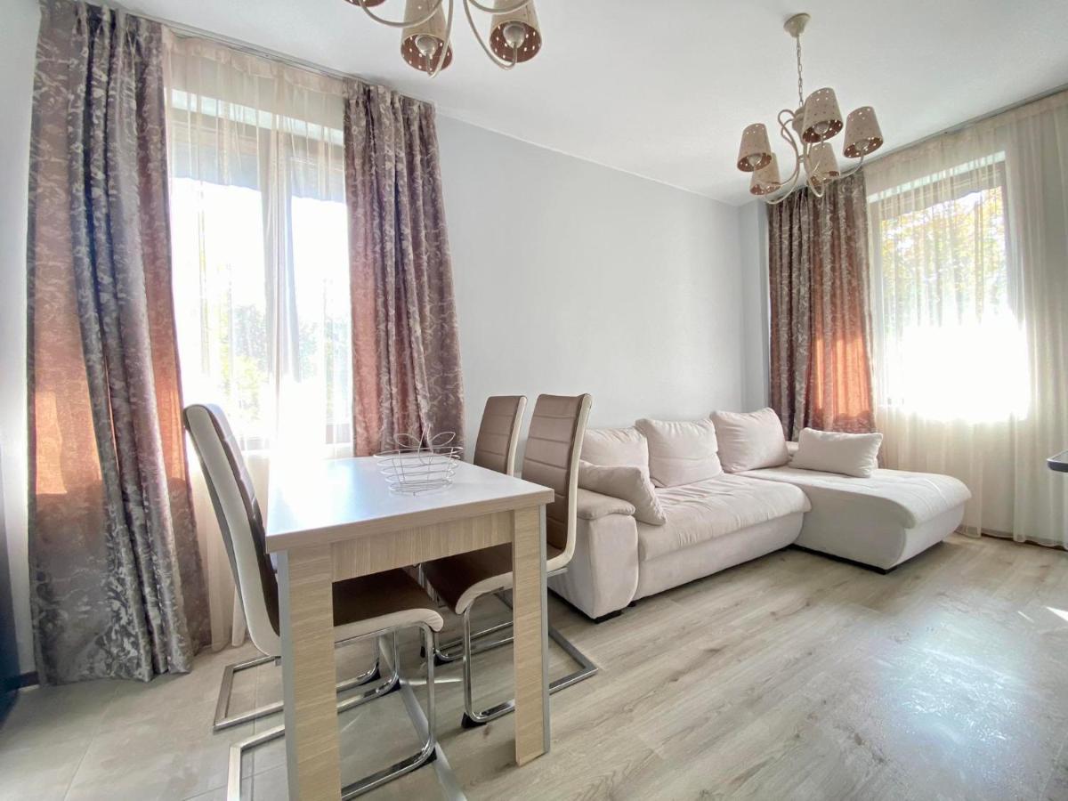 The Green Paradise Apartments Primorsko Exterior photo