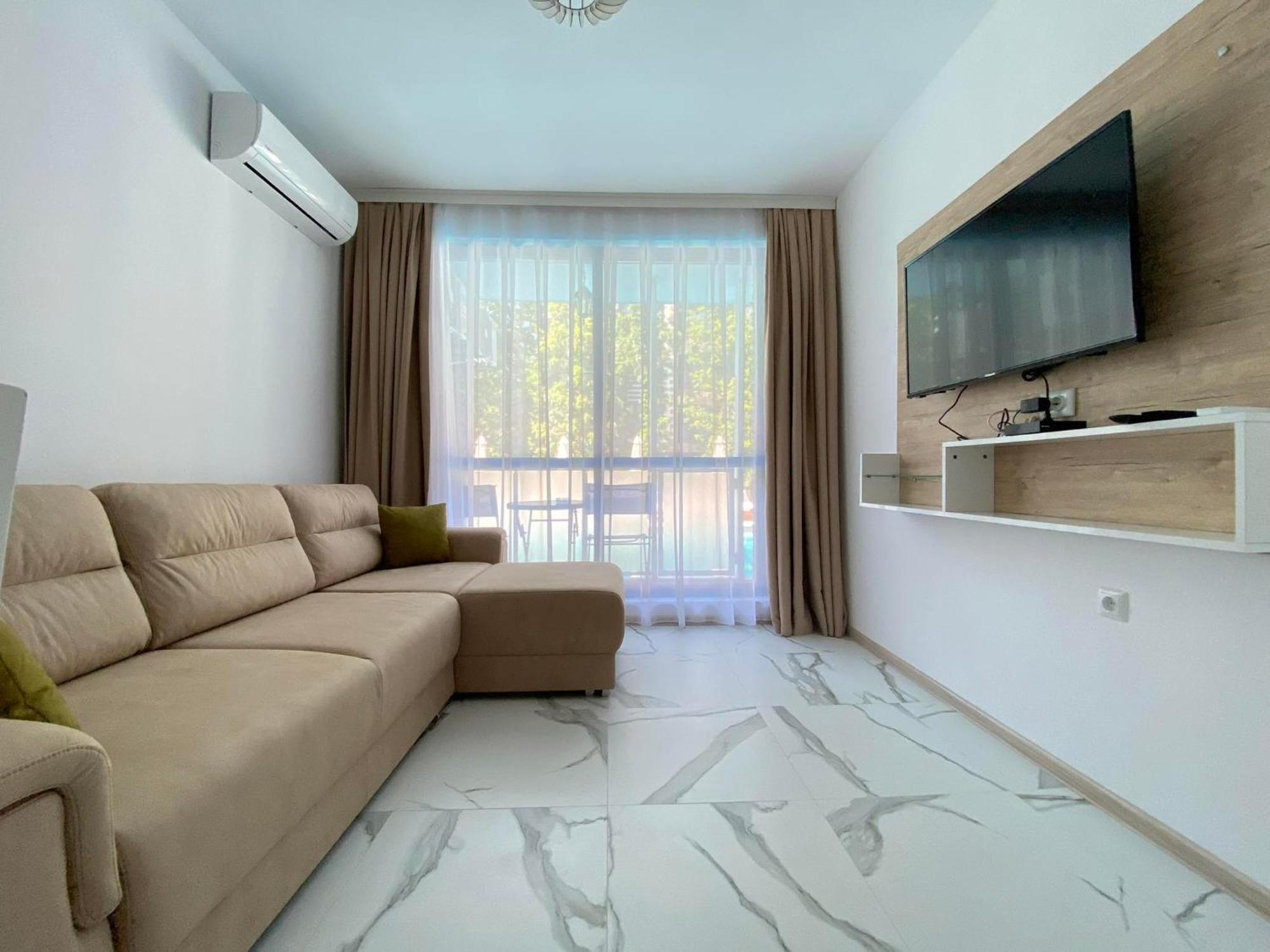 The Green Paradise Apartments Primorsko Exterior photo
