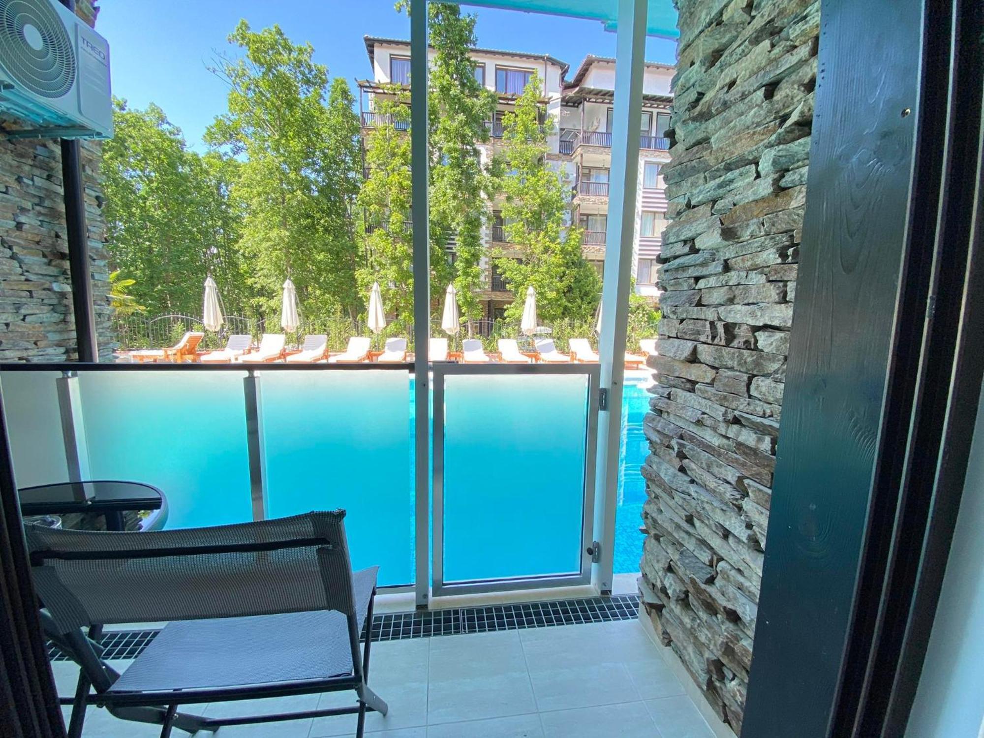 The Green Paradise Apartments Primorsko Exterior photo